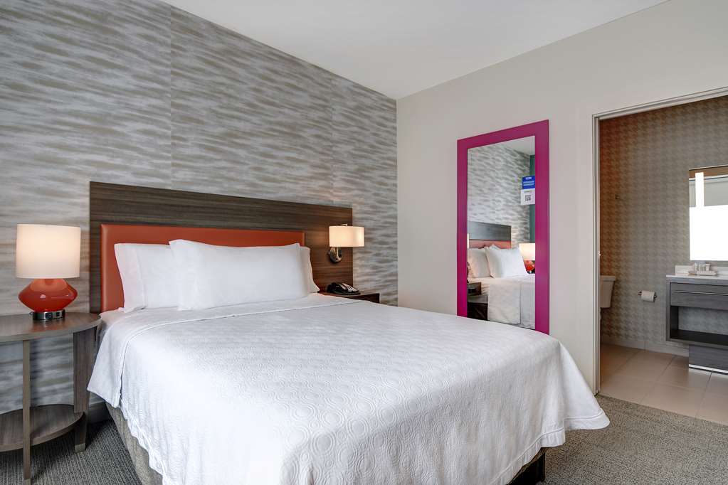 Фото Home2 Suites by Hilton North Plano Hwy 75