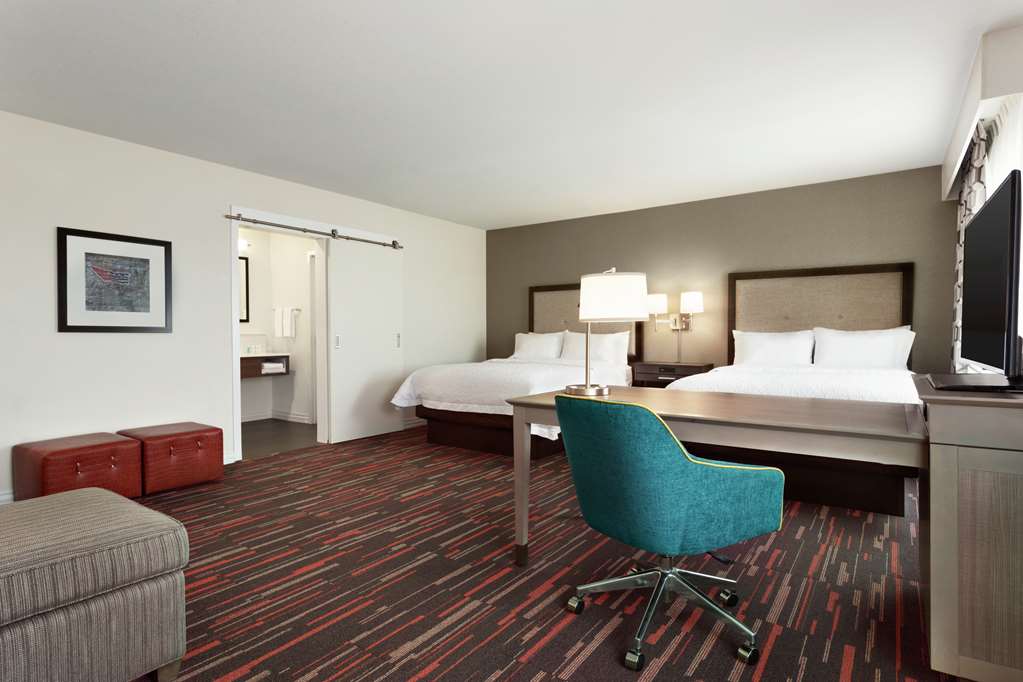 Фото Hampton Inn & Suites St. Louis/Alton
