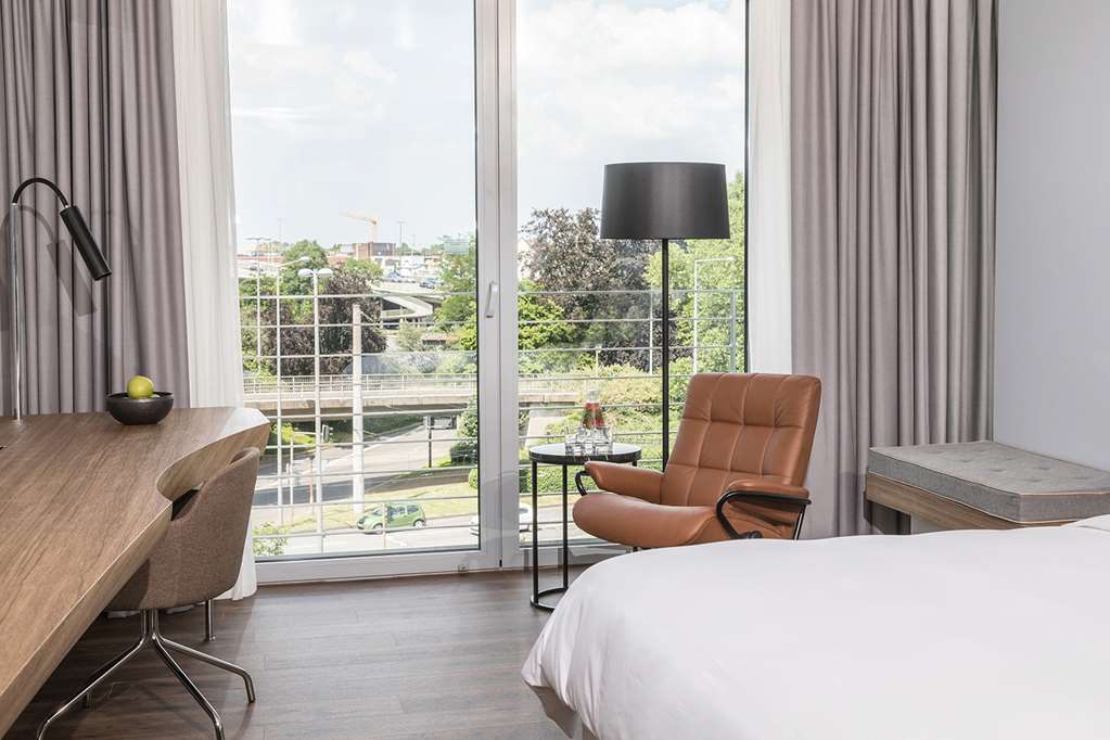 Фото Radisson Blu Hotel, Cologne