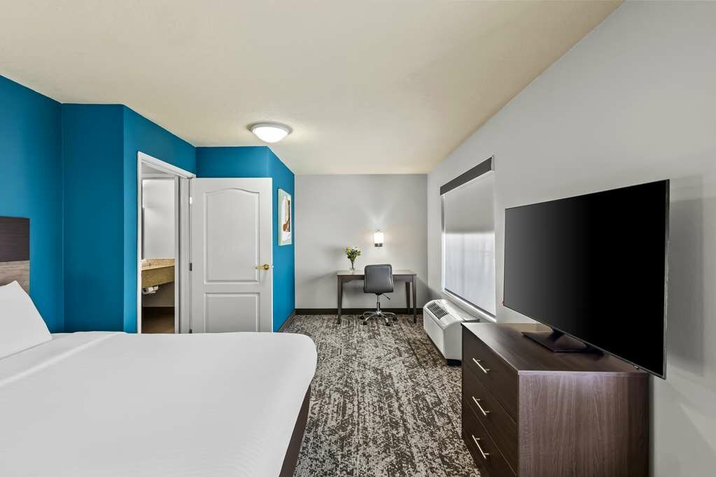 Фото Best Western Plus Fort Wayne Inn & Suites North