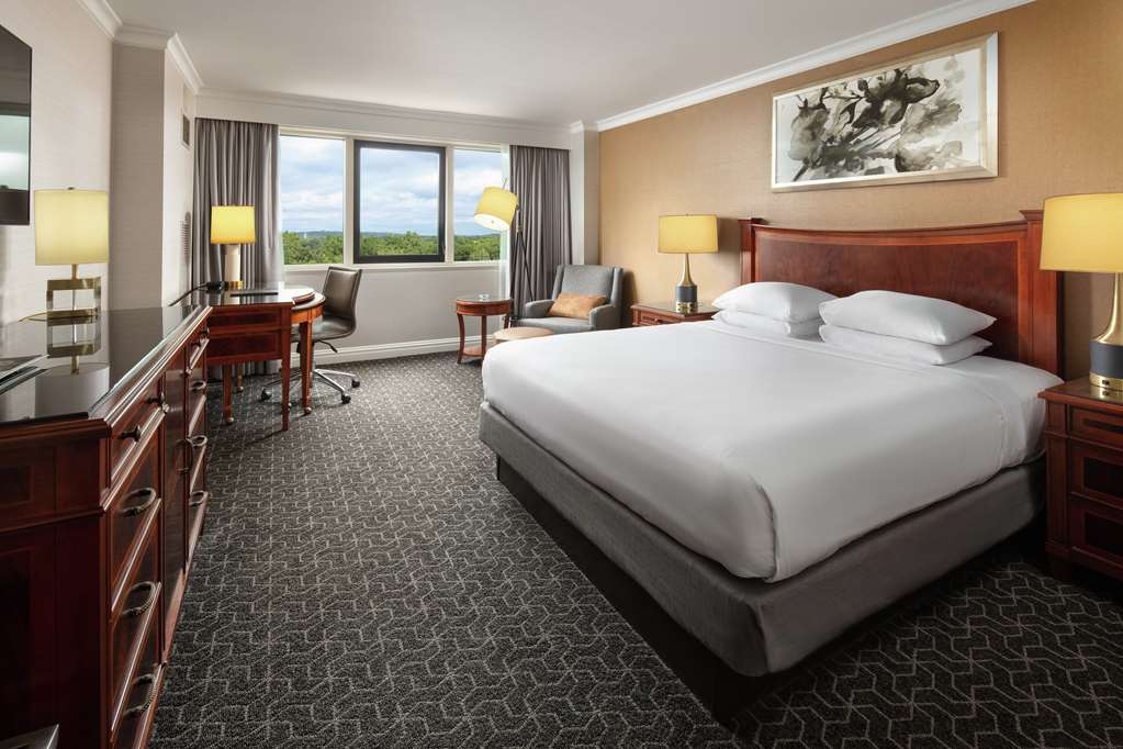 Фото Hilton Short Hills