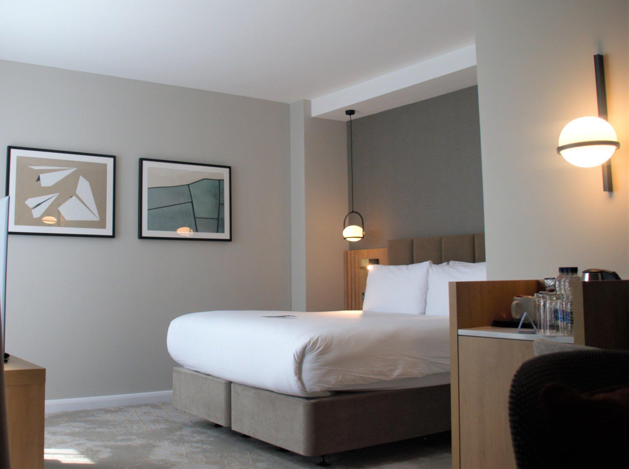 Фото Crowne Plaza London - Gatwick Airport