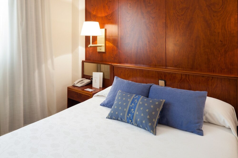 Фото Hotel Royal Plaza