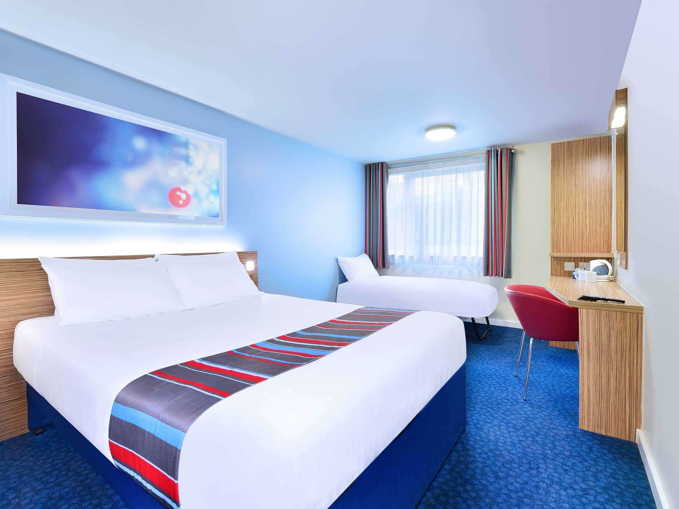 Фото Travelodge Manchester Central Arena