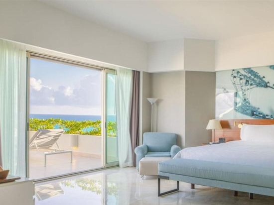 Фото Live Aqua Beach Resort Cancún - Adults Only - All Inclusive