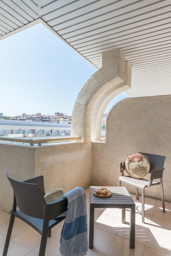 Фото Hotel Salou Beach by Pierre & Vacances