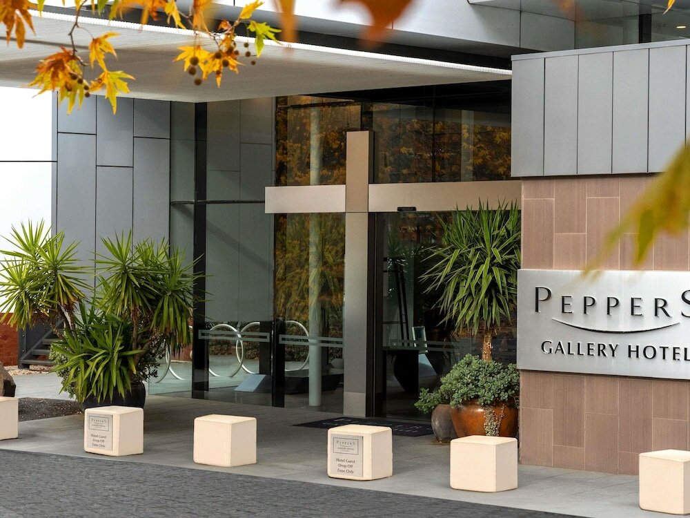 Фото Peppers Gallery Hotel Canberra