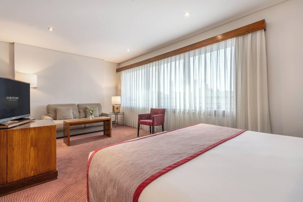 Фото Eurostars Suites Mirasierra