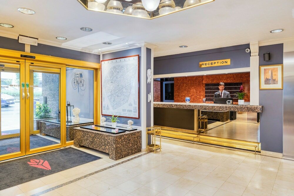 Фото First Euroflat Hotel