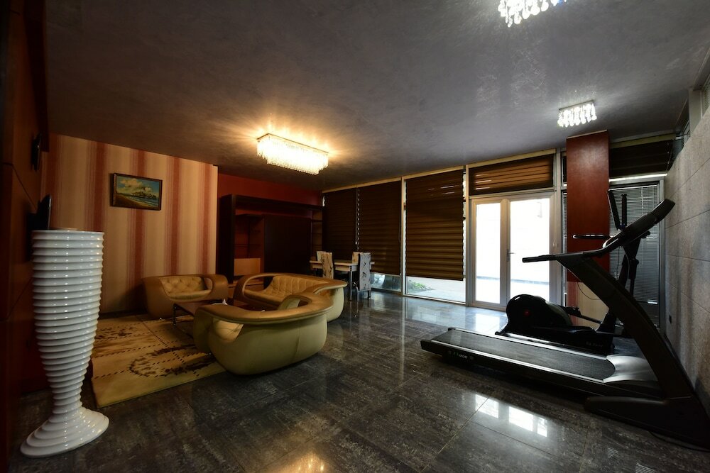 Фото Deluxe City Hotel