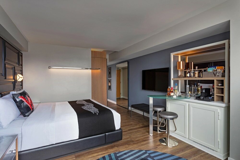 Фото W Boston, a Marriott Hotel
