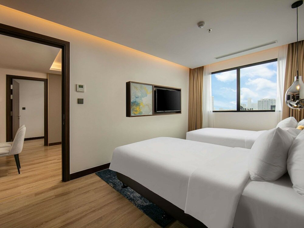 Фото Mövenpick Living West Hanoi