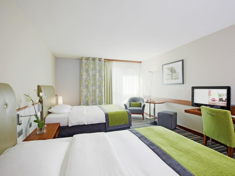 Фото Moevenpick Hotel Zurich Airport