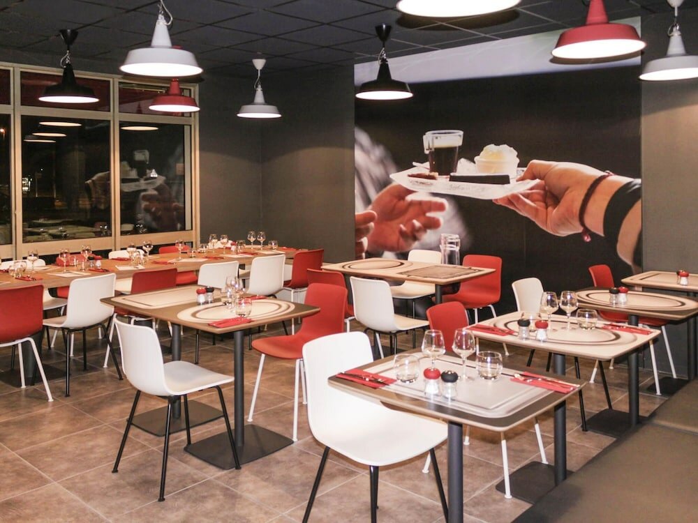 Фото Ibis Bordeaux Pessac Route des Vins Hotel