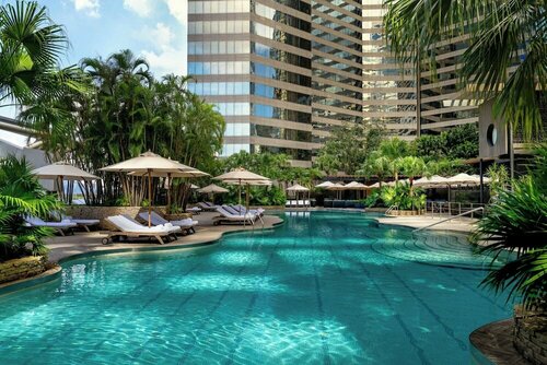 Внешний вид отеля Renaissance Hong Kong Harbour View Hotel в Гонконге (остров), фото 2