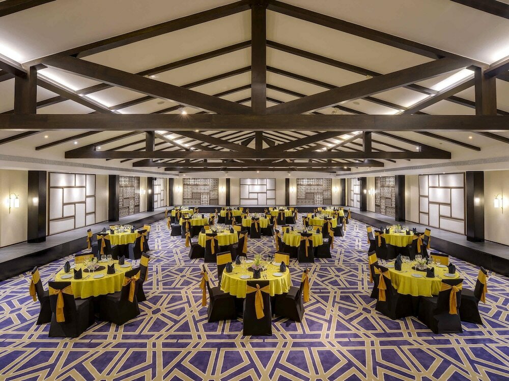 Фото Novotel Goa Candolim Hotel