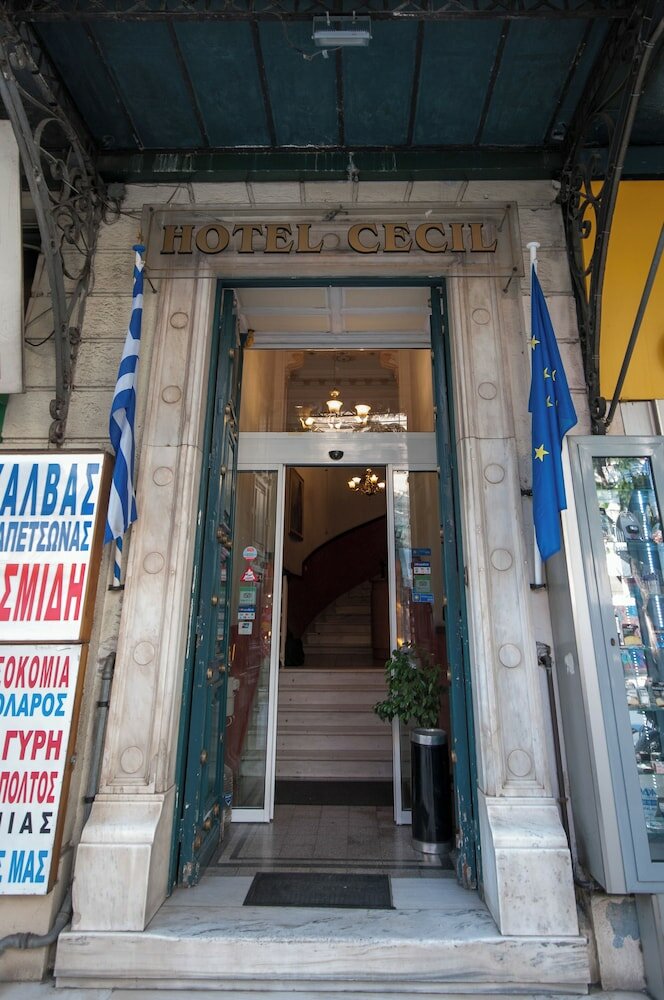 Фото Cecil Hotel