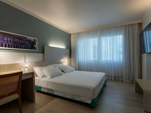 Внешний вид отеля Mercure Salvador Rio Vermelho в Салвадоре, фото 5