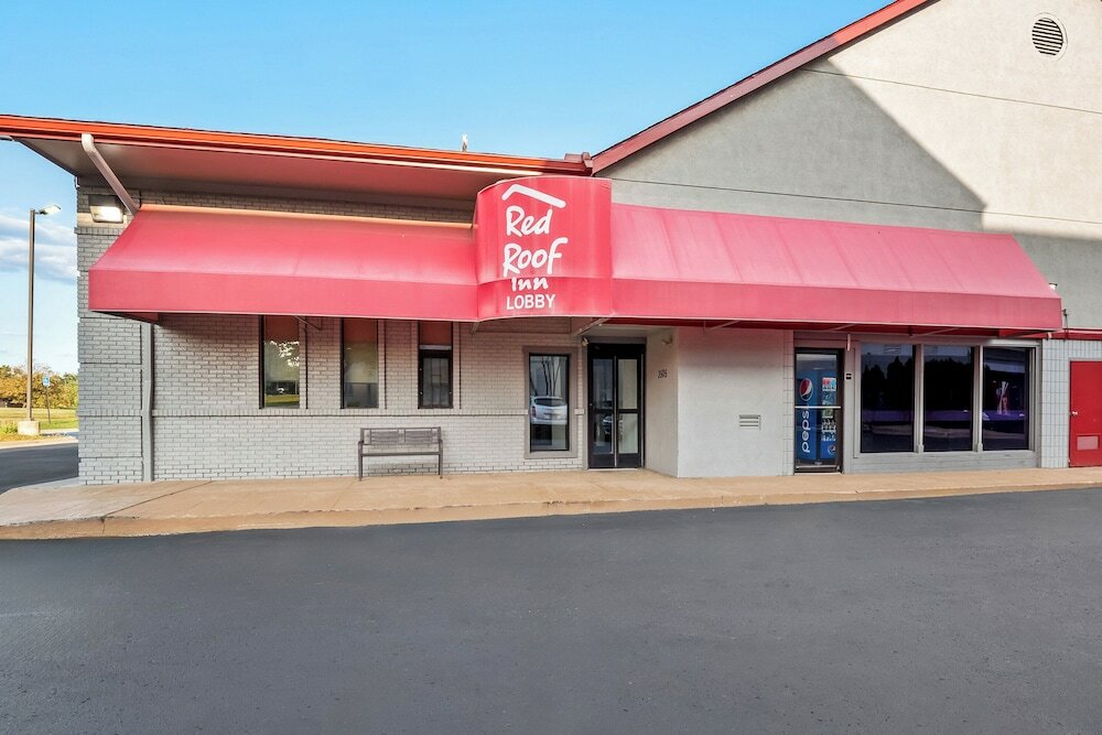 Фото Red Roof Inn Ann Arbor - University of Michigan South