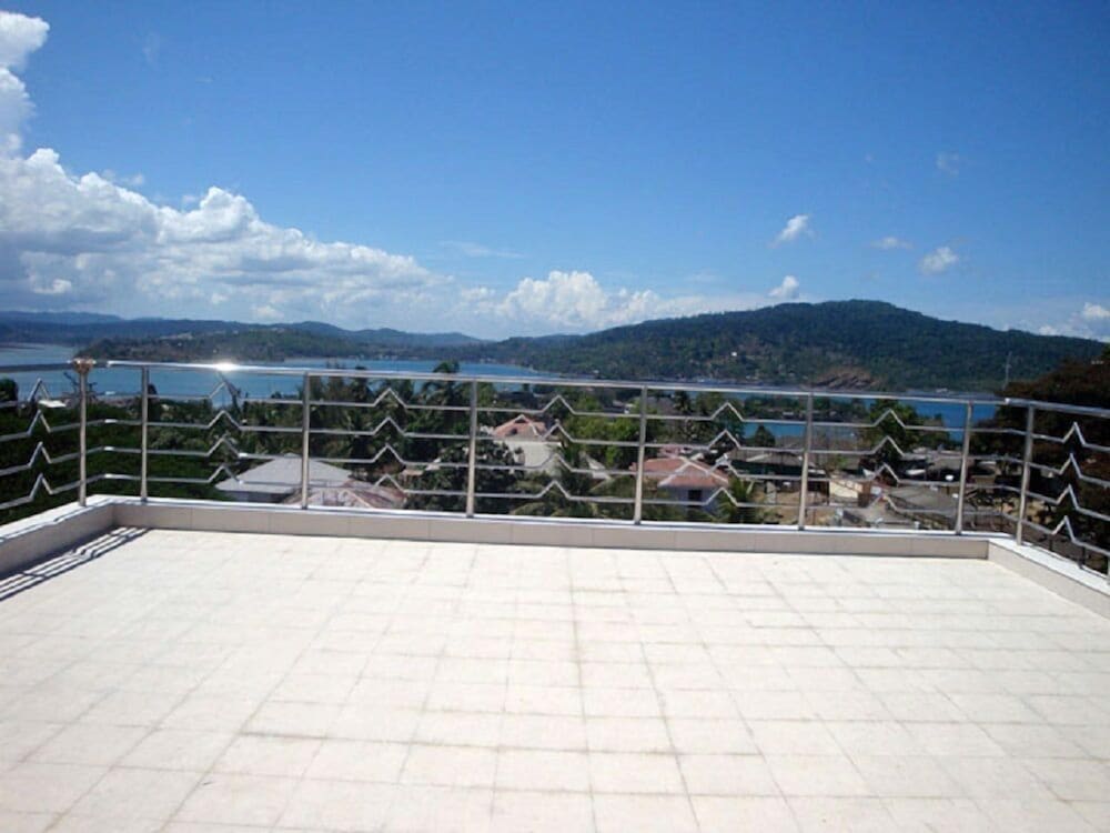 Фото Hotel Hilltop International