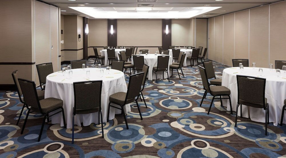 Фото Hilton Garden Inn Rockaway