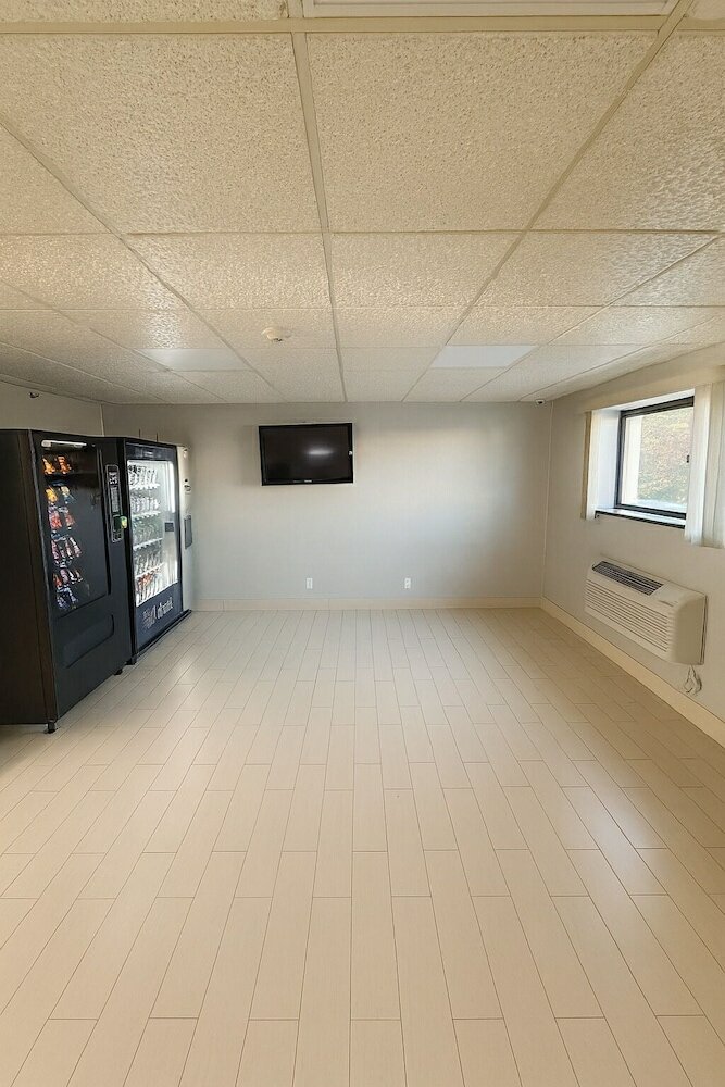 Фото The Floral Park Motor Lodge