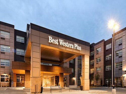 Внешний вид отеля Best Western Plus Sawridge Suites в Форт-МакМеррее, фото 4