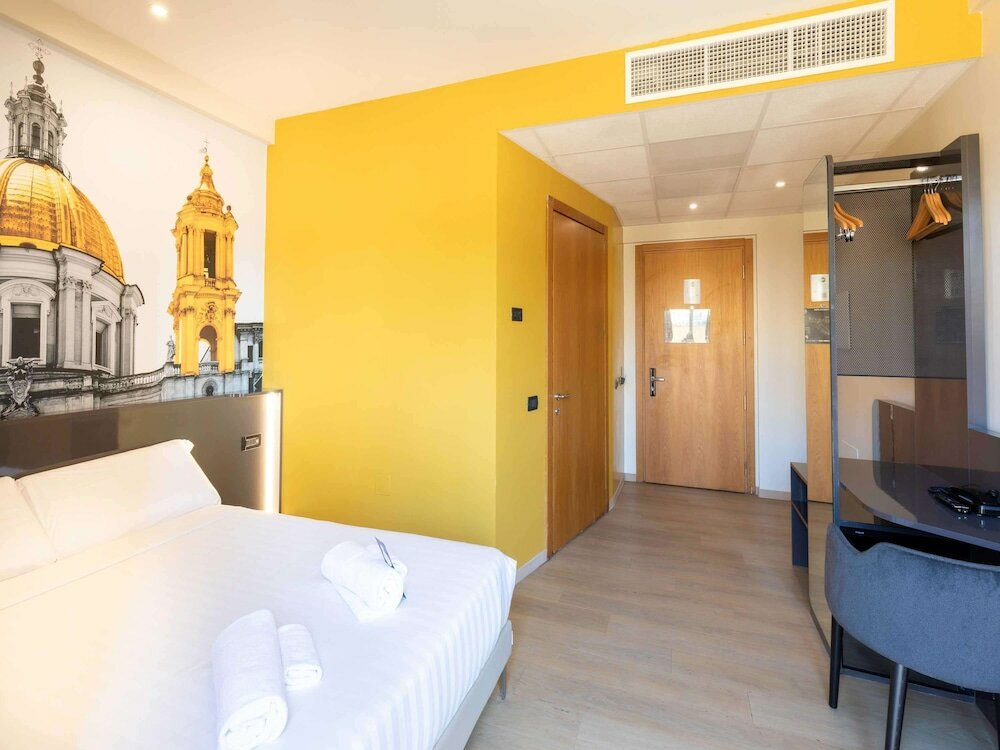 Фото B&B Hotel Roma Tuscolana San Giovanni