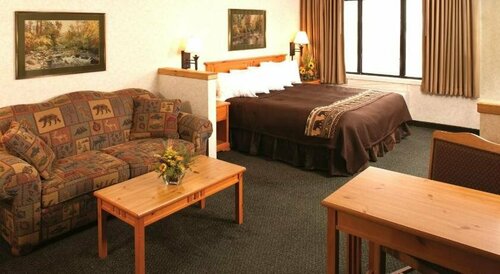 Гостиница Kelly Inn and Suites Mitchell в Митчелле