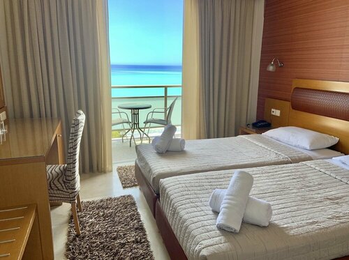 Гостиница Hotel Flisvos в Каламате