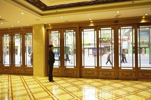 Гостиница Dunhuang Carnival International Hotel в Дуньхуане