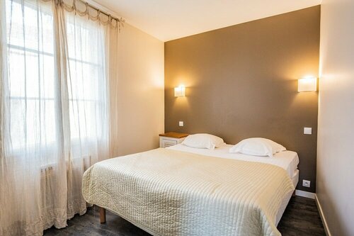 Апартаменты Appart'Hotel Saint-Michel в Шартре