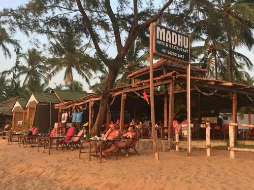 Гостиница Madhu Huts & Restaurant в Агонде