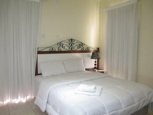 Гостиница Liv Mackenzie Beach Suites в Ларнаке