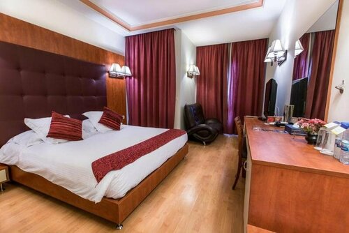 Гостиница Princessa Hotel в Джунии