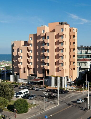 Гостиница Bellevue Hotel в Римини
