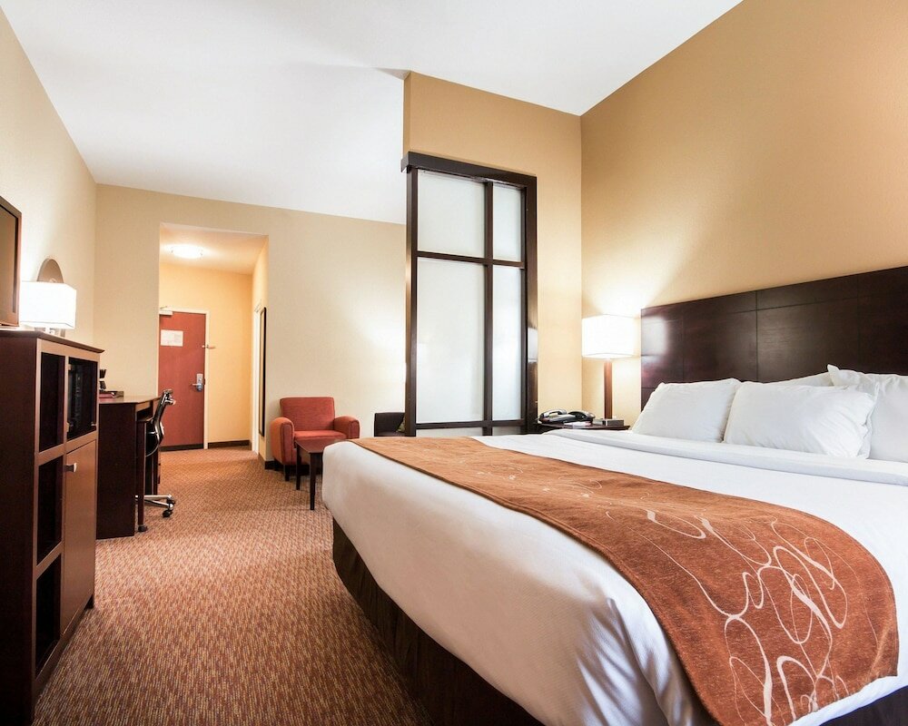 Фото Comfort Suites Pecos