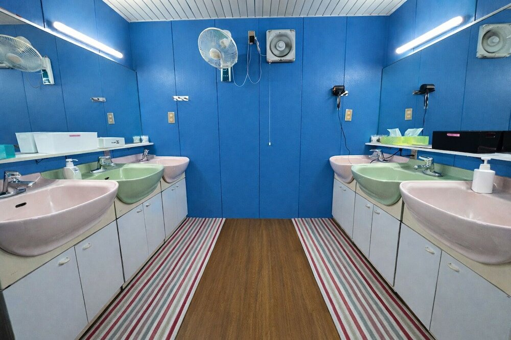 Фото Capsule Hotel Block Room