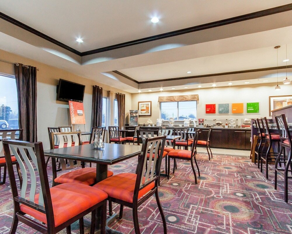 Фото Comfort Suites Pecos