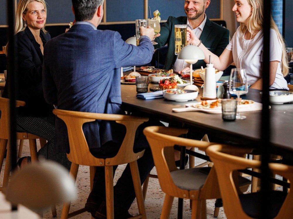 Фото Novotel Hamburg Central Station