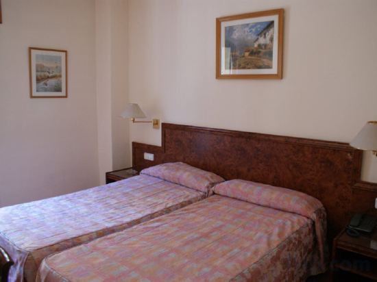 Фото Hotel Sant Jordi by Alegria