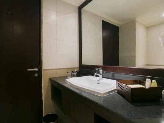 Фото Varna Culture Hotel Soerabaia Surabaya