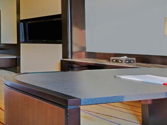 Фото Parkroyal Yangon