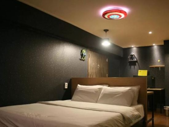 Фото Zip Hotel