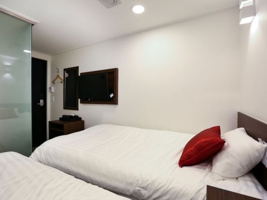 Фото Tripstay Myeongdong