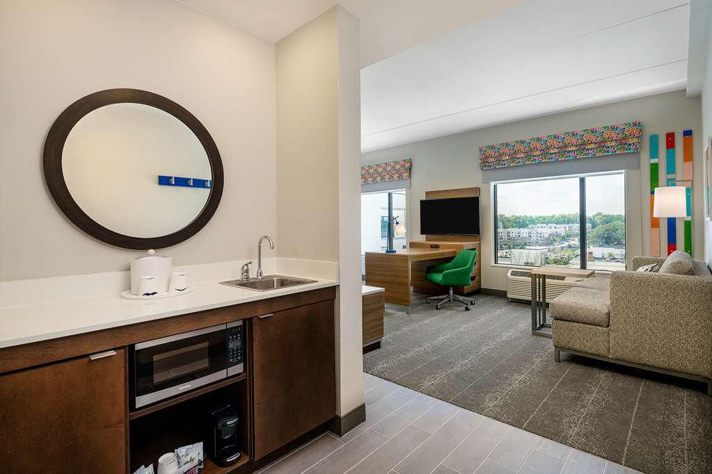 Фото Hampton Inn & Suites Raleigh Midtown