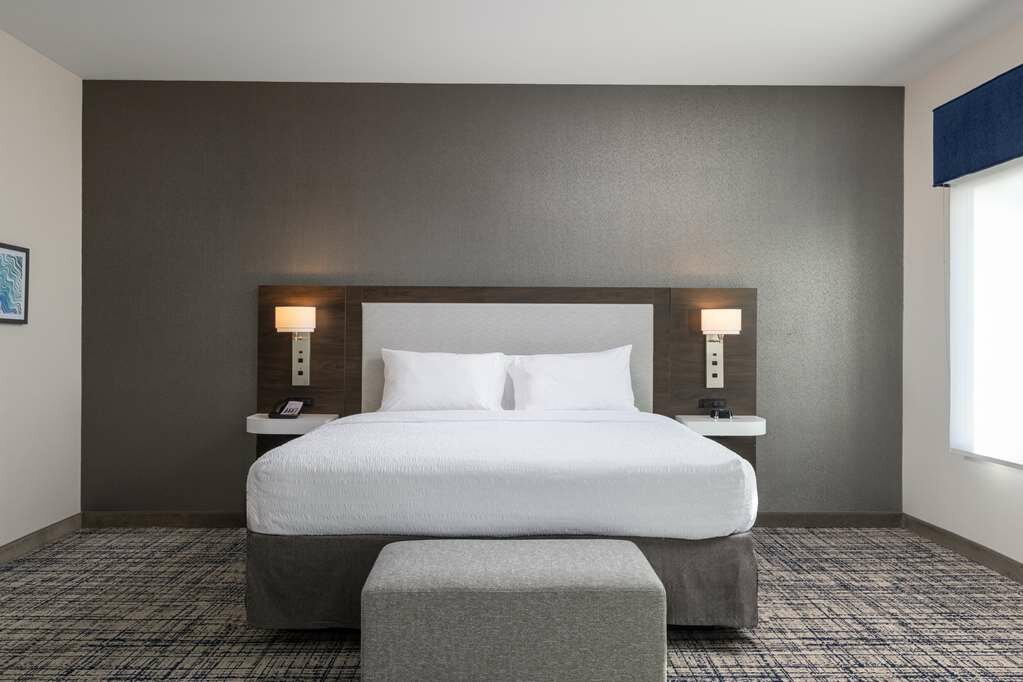 Фото Hampton Inn & Suites Manteca