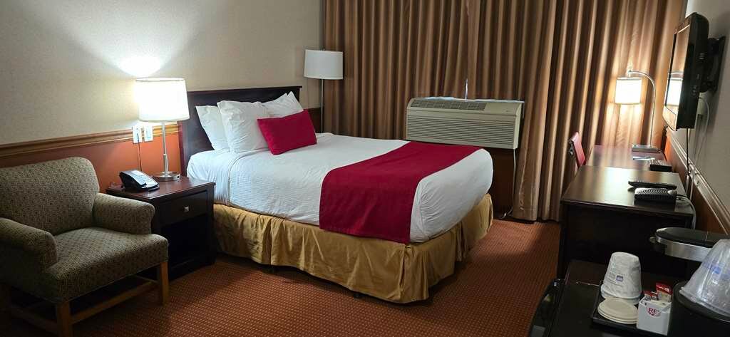 Фото SureStay by Best Western Richmond Vancouver Airport
