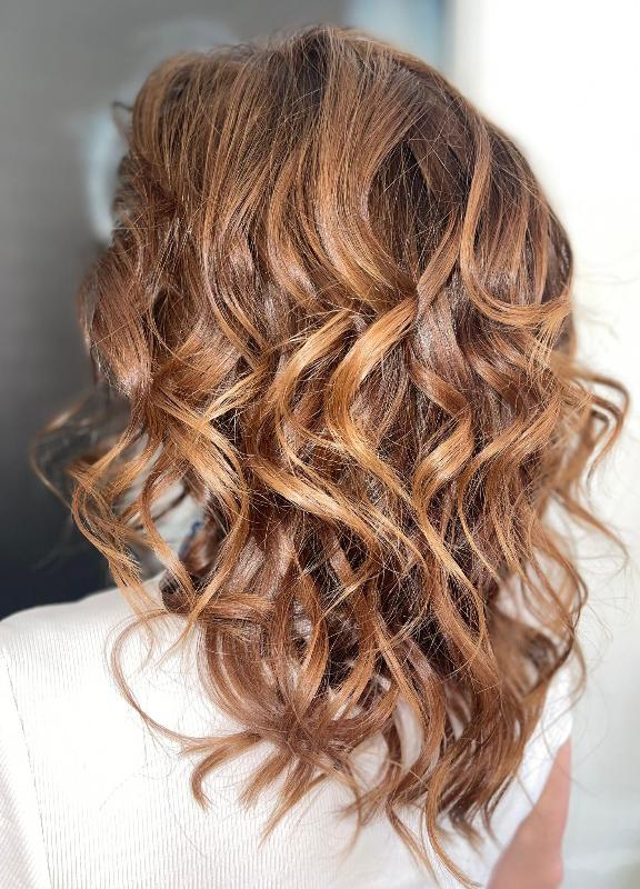 Linda Hair Styling