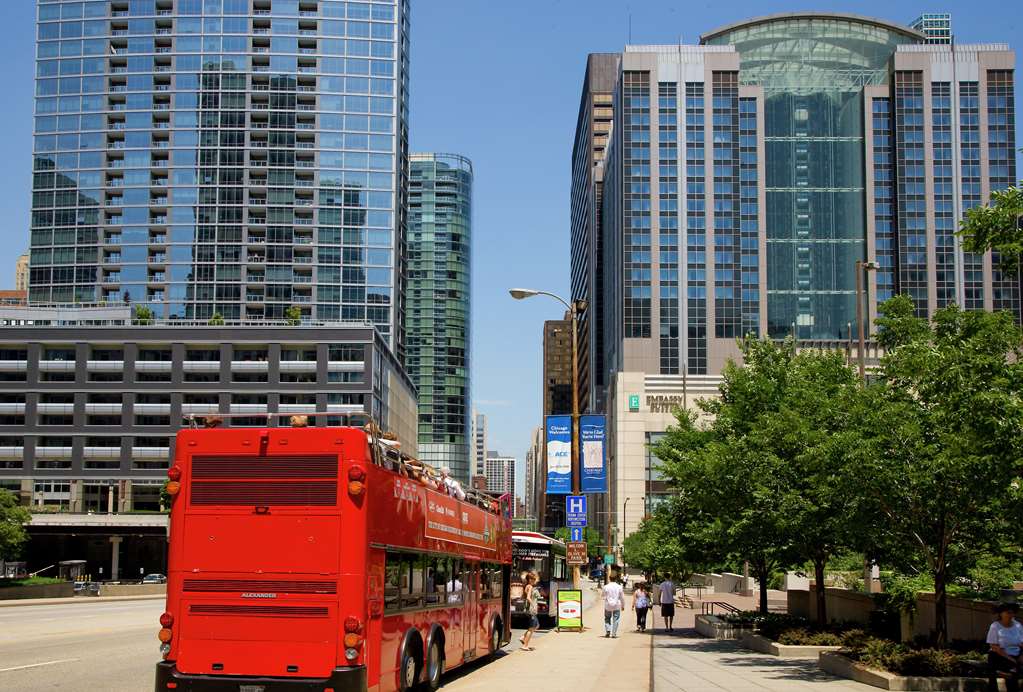 Фото Embassy Suites by Hilton Chicago Downtown Magnificent Mile
